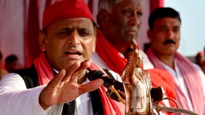 राजनीति में ना किसी का टाइम शुरू होता है ना खत्म. यह तो बस समय की बात होती है. 5 साल पहले समाजवादी पार्टी के पांच सदस्य लोकसभा में हुआ करते थे और अब 7 गुना ताकत के साथ सदन के अंदर हैं. और तो और अखिलेश यादव बागी विधायकों को भी सबक सिखाने के मूड में है.