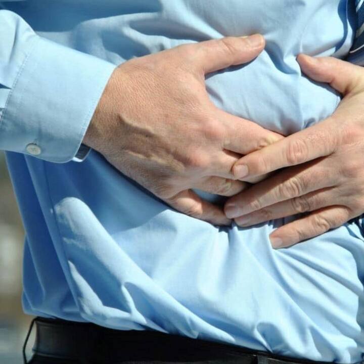 ਅਸਲ ਵਿੱਚ, ਸਾਡੇ ਪਾਚਨ ਦੀ ਇੱਕ ਵੱਡੀ ਪ੍ਰਕਿਰਿਆ ਅੰਤੜੀਆਂ ਵਿੱਚ ਪੂਰੀ ਹੁੰਦੀ ਹੈ, ਜਿਸ ਕਾਰਨ ਸਾਡਾ ਸਰੀਰ ਪੋਸ਼ਕ ਤੱਤਾਂ ਨੂੰ ਸਹੀ ਢੰਗ ਨਾਲ ਜਜ਼ਬ ਕਰਨ ਵਿੱਚ ਸਮਰੱਥ ਹੁੰਦਾ ਹੈ ਅਤੇ ਸਰੀਰ ਵਿੱਚੋਂ ਕਚਰਾ ਬਾਹਰ ਨਿਕਲ ਜਾਂਦਾ ਹੈ। ਪੇਟ ਦੀ ਸਿਹਤ ਖਰਾਬ ਹੋਣ ਕਾਰਨ ਪੇਟ ਦਰਦ, ਅੰਤੜੀਆਂ ਦੀ ਗਤੀ ਵਿੱਚ ਮੁਸ਼ਕਲ, ਬਦਹਜ਼ਮੀ, ਐਸੀਡਿਟੀ, ਦਸਤ ਆਦਿ ਵਰਗੀਆਂ ਸਮੱਸਿਆਵਾਂ ਹੋਣ ਲੱਗਦੀਆਂ ਹਨ। ਅੰਤੜੀਆਂ ਦੀ ਸਿਹਤ ਨੂੰ ਬਣਾਈ ਰੱਖਣ ਲਈ, ਤੁਸੀਂ ਆਪਣੀ ਖੁਰਾਕ ਵਿੱਚ ਕੁਝ ਚੀਜ਼ਾਂ ਸ਼ਾਮਲ ਕਰ ਸਕਦੇ ਹੋ।