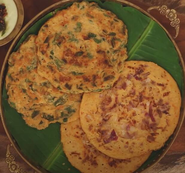 அடை தோசை செய்யும் போது பச்சரிசிக்கு பதிலாக கோதுமை ரவை சேர்த்து செய்தால் சுவையாக இருக்கும்.