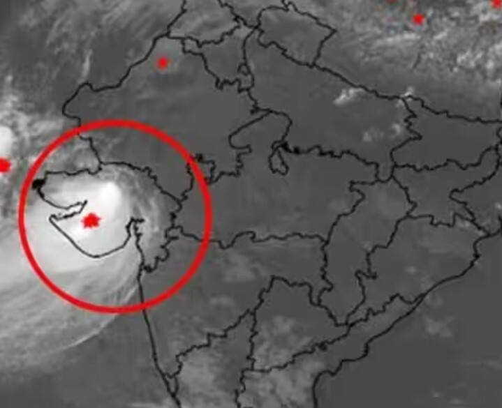 Gujarat will receive heavy rain for the next four days Gujarat Rain: ગુજરાતમાં હજુ ચાર દિવસ વરસશે ભારેથી અતિભારે વરસાદ, જાણો શું છે આગાહી ?