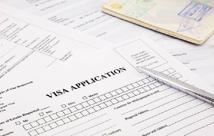 कई देशों का वीजा प्राप्त करने के लिए आईटीआर डॉक्यूमेंट्स की आवश्यकता पड़ती है. कई देशों के दूतावास व्यक्ति का फाइनेंशियल स्टेटस जानने के लिए आईटीआर डॉक्यूमेंट बतौर प्रूफ की तरह इस्तेमाल करते हैं.