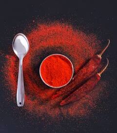 Red Pepper: ਸਾਵਧਾਨ! ਭੋਜਨ 'ਚ ਨਕਲੀ ਲਾਲ ਮਿਰਚ ਦਾ ਤਾਂ ਨਹੀਂ ਕਰ ਰਹੇ ਇਸਤੇਮਾਲ? ਇੰਝ 5 ਮਿੰਟਾਂ 'ਚ ਕਰੋ ਅਸਲੀ-ਨਕਲੀ ਦੀ ਜਾਂਚ