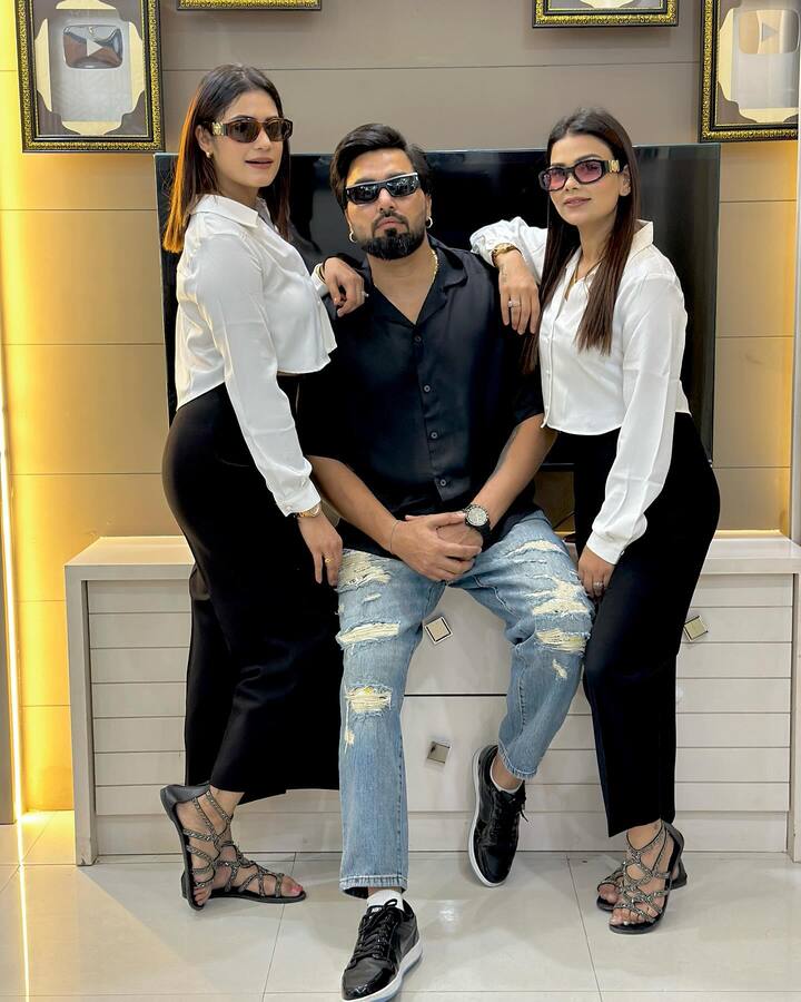 बहुतेक लोक YouTuber अरमान मलिकला अरमान मलिक या नावाने ओळखतात, ज्याला दोन बायका आहेत.