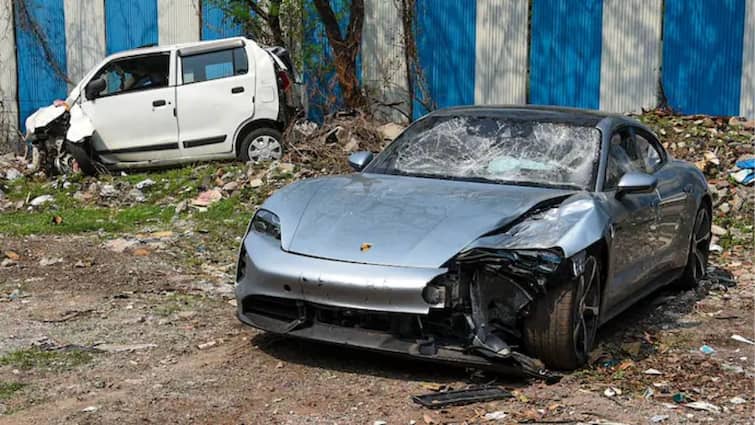Porsche crash Pune court grants bail to father grandfather of teen पुणे पोर्श केस: कोर्ट ने नाबालिग आरोपी के पिता और दादा को इस मामले में दी जमानत