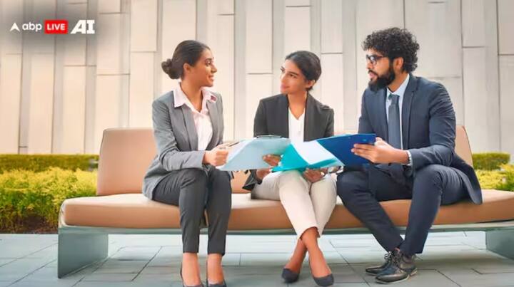 या पदांसाठी ऑगस्ट महिन्यात प्री परीक्षा आयोजित केली जाईल आणि निकाल सप्टेंबरमध्ये जाहीर केला जाईल.