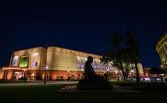 लोकसभा स्पीकर को कितनी मिलती है सैलरी? सुविधाएं जान हैरान हो जाएंगे आप