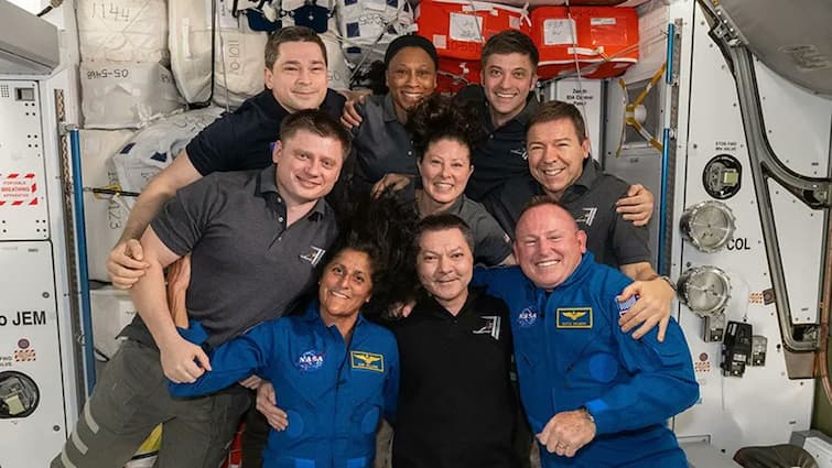Astronaut Sunita Williams Space Return Postponed Indefinitely NASA Boeing Starliner Glitches International Space Station ISS Astronaut Sunita Williams's Return From Space Postponed Indefinitely Amid Boeing Starliner Glitches