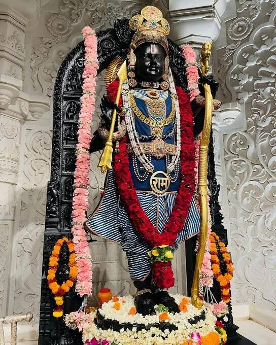 अयोध्या-काशी टूर के लिए आपको ऑक्यूपेंसी और क्लास के हिसाब से शुल्क देना होगा. इस पैकेज के लिए आपको 15,150 रुपये से लेकर 31,500 रुपये तक का शुल्क देना होगा.