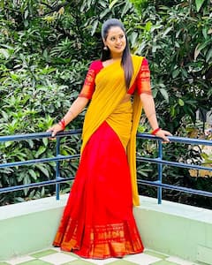 Keerthi Keshav Bhat: 'మధురానగరిలో' ముచ్చటైన రాధ.. లంగాఓణీలో తళుక్కుమన్న కీర్తి కేశవ్ భట్