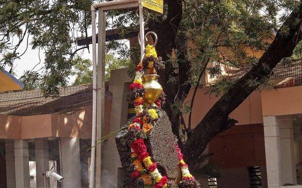 मात्र, उद्यापासून चौथऱ्यावरील दर्शन बंद होणार नाही, चौथऱ्यावरील दर्शन बंद करण्यापूर्वी भाविकांना आधीच सूचना दिली जाईल असं देवस्थानाकडून स्पष्ट करण्यात आलं आहे.