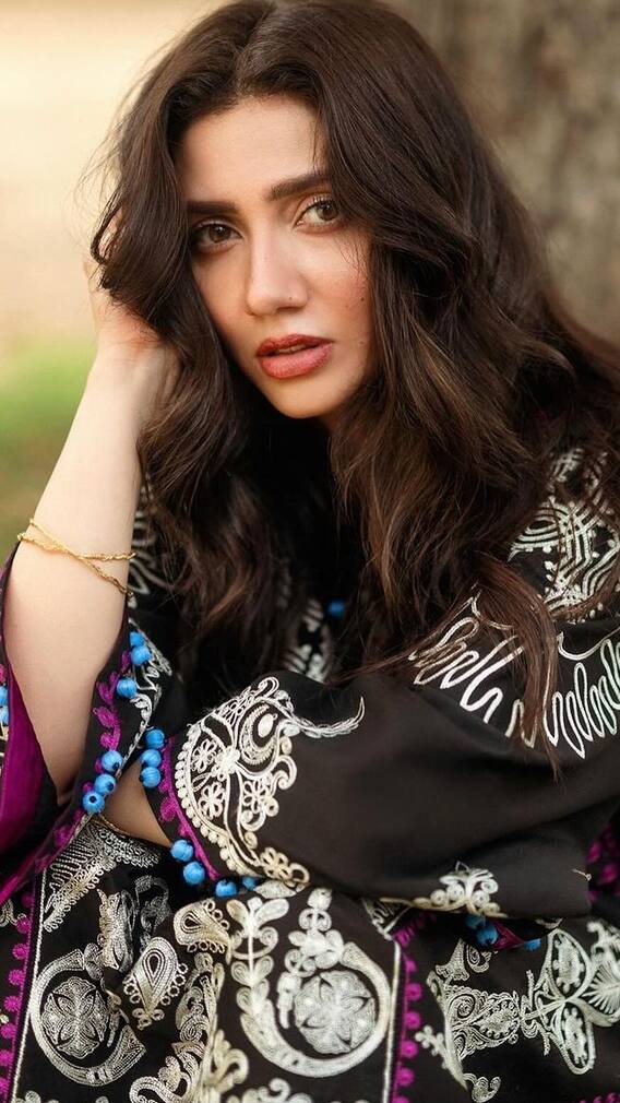 जब पैसों के लिए इस हसीना को साफ करना पड़ा टॉयलेट