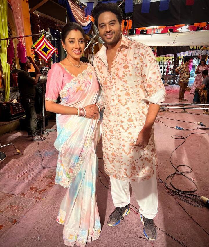 रुपाली गांगुली ने बताया कि, इस शो के लिए उनके पति ने भी उन्हें काफी मोटिवेट किया था. बस इसके बाद एक्ट्रेस ने टीवी शो 'अनुपमा' करने का फैसला कर लिया था.