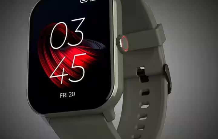 Smart Watches Under 1000: જો તમે લાંબા સમયથી સારી સ્માર્ટવોચ શોધી રહ્યાં છો, તો અહીં અમે તમને કેટલીક શ્રેષ્ઠ સ્માર્ટવૉચ વિશે જણાવવા જઈ રહ્યા છીએ, જેને તમે 1,000 રૂપિયાના બજેટમાં ખરીદી શકો છો.