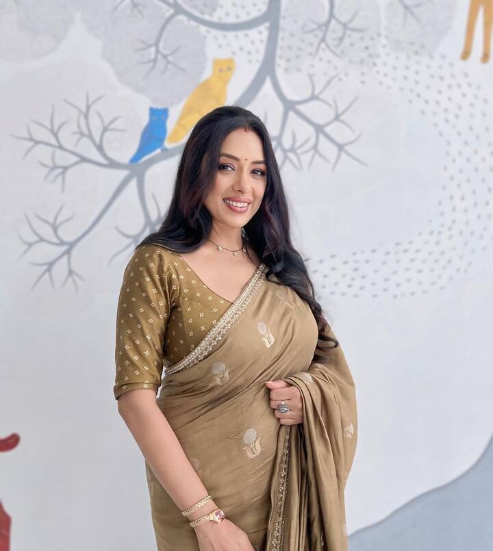 इंडस्ट्री में इतना सब करने के बाद भी रुपाली गांगुली को कुछ खास पहचान नहीं मिल पाई थी. हालांकि इसके बाद राजन शाही प्रोडक्शन का सीरियल 'अनुपमा' आया तो इसकी शुरुआत काफी नॉर्मल थी. इस शो के लिए चुने जाने से पहले एक्ट्रेस ब्रेक पर थीं.