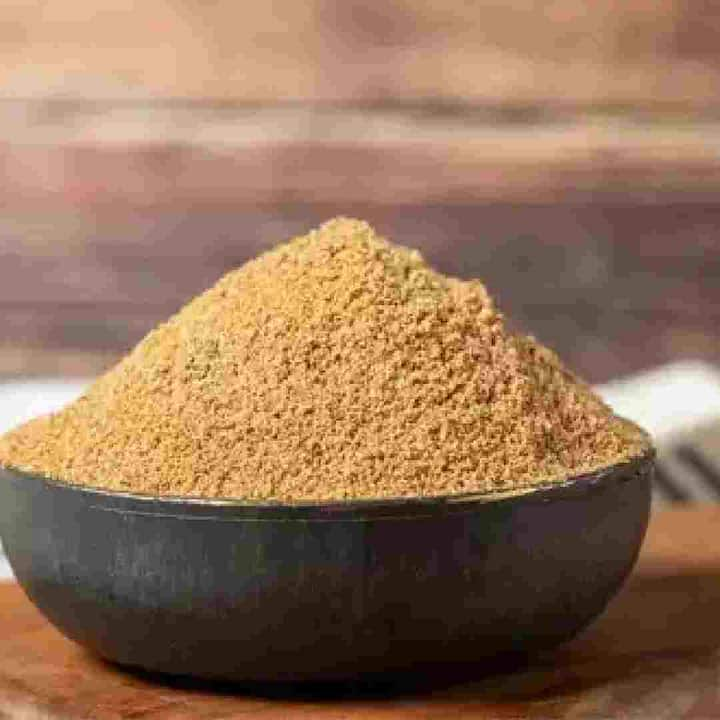 Triphala Powder : ਸਿਹਤਮੰਦ ਰਹਿਣ ਲਈ, ਆਯੁਰਵੇਦ ਸੌਣ ਤੋਂ ਲੈ ਕੇ ਜਾਗਣ ਅਤੇ ਖਾਣ-ਪੀਣ ਤੱਕ ਰੋਜ਼ਾਨਾ ਦੇ ਨਿਯਮ ਅਤੇ ਕਈ ਤਰ੍ਹਾਂ ਦੀਆਂ ਜੜ੍ਹੀਆਂ ਬੂਟੀਆਂ ਬਾਰੇ ਦੱਸਦਾ ਹੈ। ਇਹਨਾਂ ਜੜੀ ਬੂਟੀਆਂ ਵਿੱਚੋਂ ਇੱਕ ਹੈ ਤ੍ਰਿਫਲਾ।