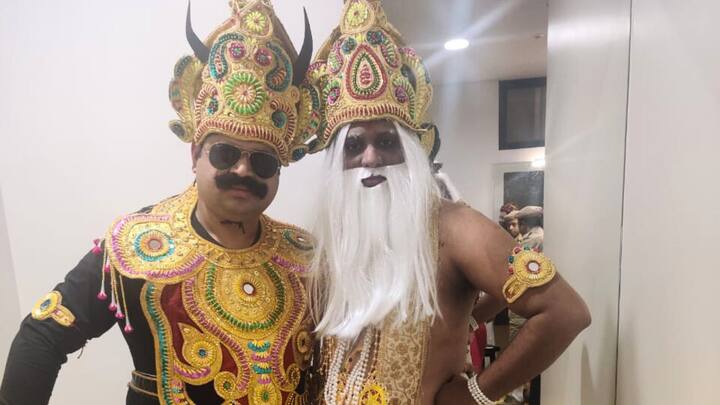 এখন ‘ছায়ানট’-এর পরিকল্পনা মনোজ মিত্রর নতুন নাটক ‘আঁখি পল্লব’। এটি মঞ্চস্থ হবে ২১ এ জুলাই।