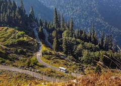 Uttarakhand Tour: देवभूमि उत्तराखंड के दर्शन के लिए IRCTC लाया है स्पेशल टूर, खर्च होंगे केवल इतने रुपये