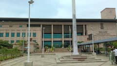 పార్టీ కార్యాలయాల కూల్చివేతపై హైకోర్టును ఆశ్రయించిన YSRCP