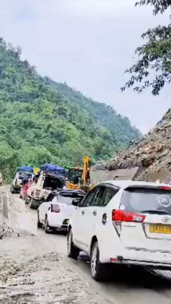 প্রবল বর্ষণে বাড়ল তিস্তার জলস্তর, রাস্তা বন্ধ দার্জিলিং-কালিম্পংয়ের এই অংশে