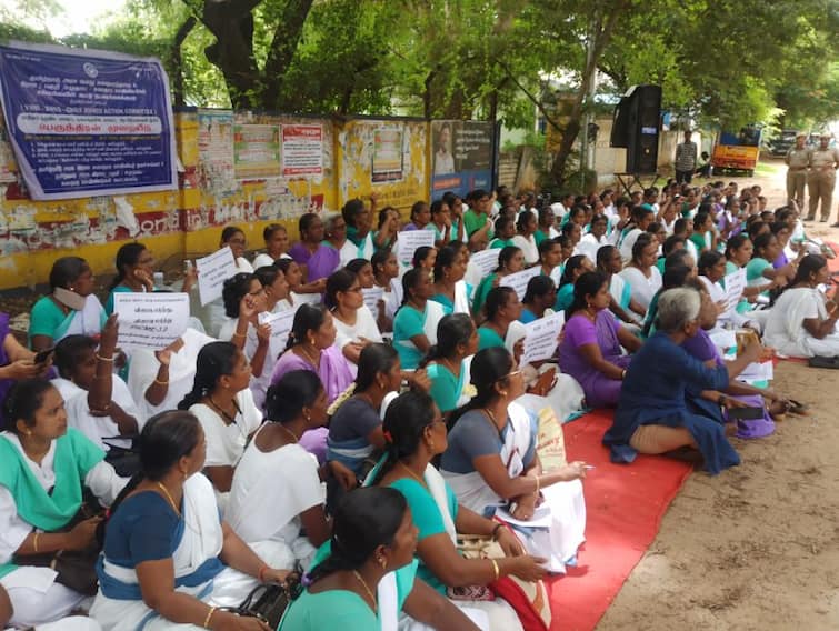 Trichy news Rural Nurses Vacancies e filled immediately Nurses demand - TNN கிராமப்புற செவிலியர்கள் பணிக்கான காலி இடங்களை உடனே நிரப்ப வேண்டும் - செவிலியர்கள் கோரிக்கை