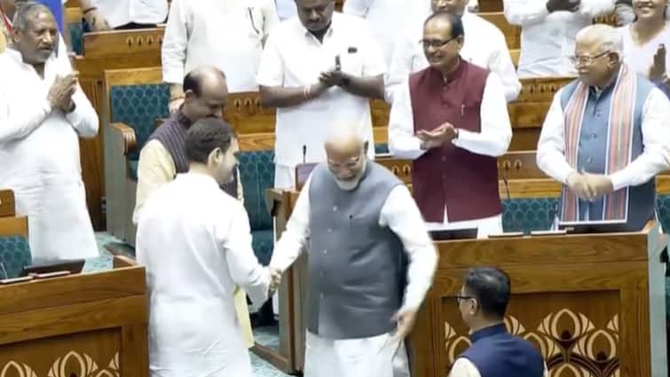 PM Modi, Rahul Gandhi Shake Hands, Escort Om Birla To Lok Sabha Speaker's Chair After Election: