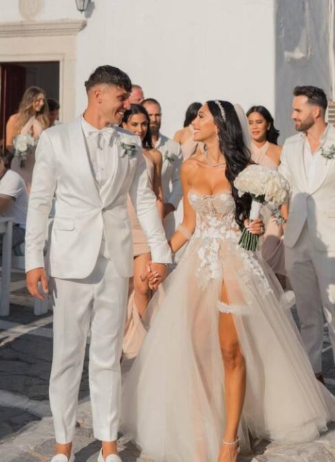 ਮਸ਼ਹੂਰ ਅਦਾਕਾਰਾ ਨੂੰ ਭਰਾ ਨਾਲ ਹੋਇਆ ਪਿਆਰ, ਹੁਣ ਰਚਾਇਆ ਵਿਆਹ