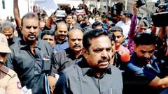 AIADMK: கள்ளச்சாராய விவகாரம்: சிபிஐ விசாரணை கோரி அதிமுக எம்.எல்.ஏ-க்கள் நாளை உண்ணாவிரத போராட்டம்?