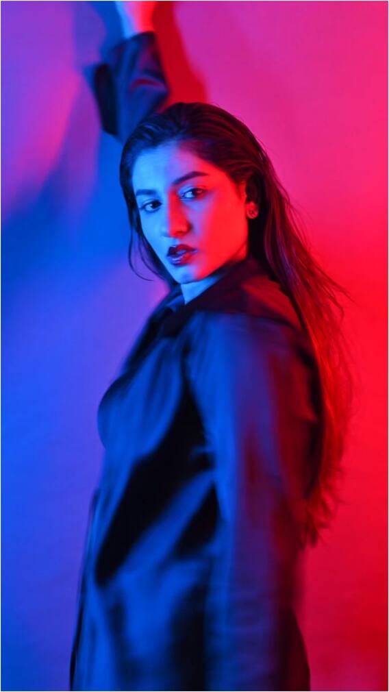 సోషల్‌ మీడియాలో అందాల రచ్చ చేసే విష్ణు ప్రియ గురించి ఈ విషయాలు తెలుసా?