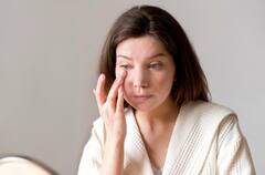 Skin Care Tips: ड्राई स्किन की वजह से आप भी हैं परेशान तो फॉलो करें ये खास स्किन केयर रूटीन