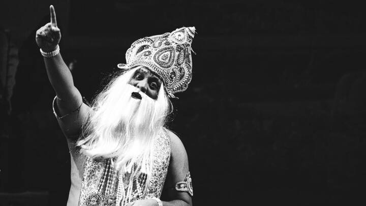 কলকাতার বাইরে গেলে যে বাঙালি বাংলা ভোলে, এমনটা বোধহয় সবসময় হয় না। অনেকেই বিদেশে গিয়েও আঁকড়ে ধরেন বাংলাকে। চর্চা করেন বাংলার।