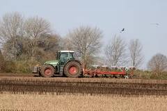 Agriculture: આ યોજના અંતર્ગત 70 થી વધુ યંત્રો-મશીનરી પર મળશે તગડી સબસિડી, જાણો