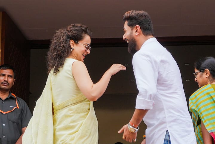 Kangana Ranaut-Chirag Paswan Photos: पार्लियामेंट में कैप्चर हुआ कंगना-चिराग का कैंडिड मोमेंट, तस्‍वीरें हुईं वायरल