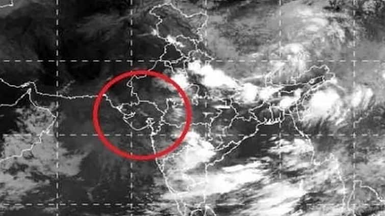 Heavy rain forecast in Saurashtra and South Gujarat Gujarat Rain: સૌરાષ્ટ્ર અને દક્ષિણ ગુજરાતમાં અતિભારે વરસાદની આગાહી, જાણો હવામાન વિભાગે શું કહ્યું ?