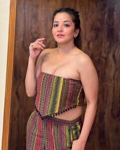 Monalisa: ભોજપુરી અભિનેત્રી મોનાલિસાએ શોર્ટ ડ્રેસમાં આપ્યા બોલ્ડ પોઝ, જુઓ તસવીરો