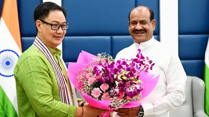 उन्होंने किरण रिजिजू से कहा था कि मैं अकेला लड़ता हूं. उन्होंने कहा कि आप मुझे मत बताइए कि मुझे क्या करना चाहिए. पप्पू यादव अपने बयानों के लिए बड़े फेमस है और इस बार भी उम्मीद यही लगाई जा रही है कि वे अपनी बातें बढ़-चढ़कर बोलेंगे.