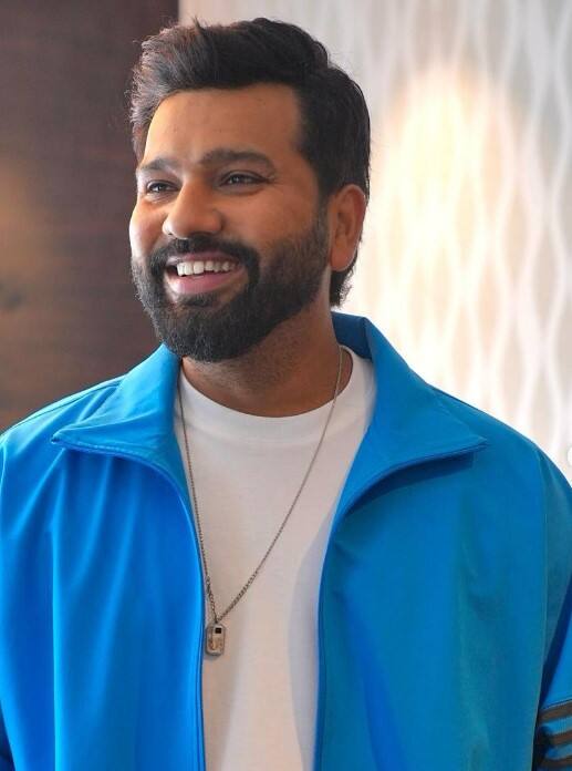 ਰੋਹਿਤ ਸ਼ਰਮਾ ਦੇ ਪਿਆਰ 'ਚ ਮਹਿਲਾ ਕ੍ਰਿਕਟਰ ਨੇ ਸ਼ਰੇਆਮ ਕੀਤੀ ਅਜਿਹੀ ਹਰਕਤ!