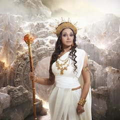 Shobana Kalki 2898AD: ‘కల్కి 2898 AD’ లో మరియం క్యారెక్టర్లో మెరిసిన శోభన బ్యూటిఫుల్ ఫొటోస్!