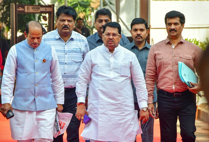 मानसून सत्र 27 जून से 12 जुलाई तक जारी रहेगा. सत्तारूढ़ महायुति गठबंधन (बीजेपी, शिवसेना और एनसीपी) 28 जून को विधानसभा के दोनों सदनों में राज्य का बजट पेश करेगी. लोकसभा चुनाव के मद्देनजर फरवरी में अंतरिम बजट पेश किया गया था. (फाइल फोटो)