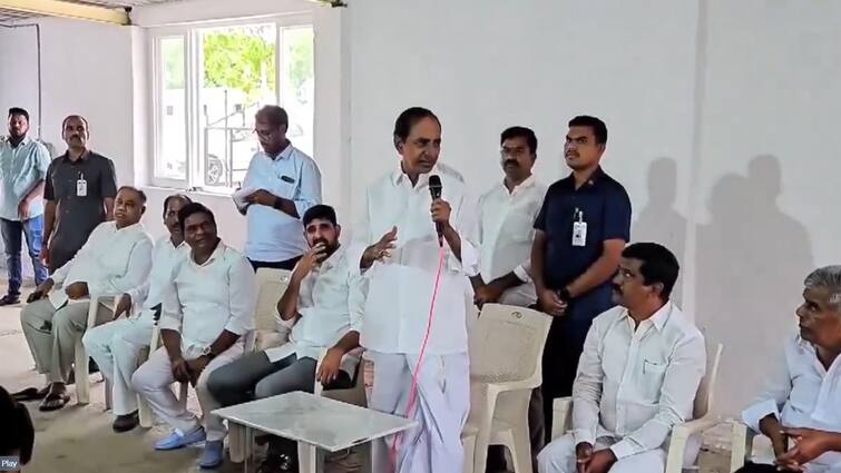 BRS Chief KCR conducts meeting with all MLAs in Erravalli farm house Telugu news KCR News: బీఆర్ఎస్ నేతలు పార్టీ వీడితే నష్టమేం లేదు, మాకు బుల్లెట్ లాంటివారు ఉన్నారు - కేసీఆర్