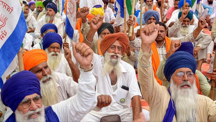 Samyukt Kisan Morcha non political to organise national level farmers rally in haryana in september Farmers Protest: हरियाणा में फिर सुनवाई देगी अन्नदाताओं की हुंकार, जुटेंगे एक लाख से ज्यादा किसान