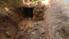 छत्तीसगढ़ के जंगल में पत्तों के नीचे मिला नक्सलियों का सुरंग, वहां मिले सामान को देख पुलिस के उड़ गए होश