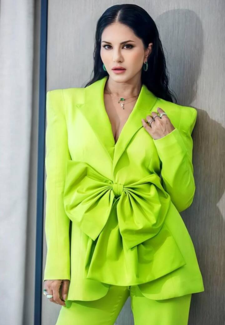 இவர் 2022 ஆம் ஆண்டு தமிழில் வெளிவந்த 