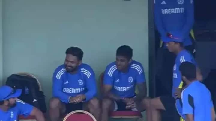 वहीं, मौसम विभाग की मानें तो क्रिकेट फैंस के लिए अच्छी खबर नहीं है. दरअसल, आज गुयाना में बारिश के आसार हैं. हालांकि, यह देखना मजेदार होगा कि अगर बारिश होती है तो मैच पर कितना असर होता है? (फोटो क्रेडिट- सोशल मीडिया)