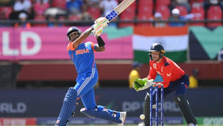 Ind vs Eng Semi Final Rohit Sharma stars with 57 as IND post 171by 7 against ENG T20 World Cup 2024 IND vs ENG Semi Final: మెరిసిన రోహిత్‌-సూర్య భాయ్‌, ఇంగ్లాండ్‌ లక్ష్యం 172