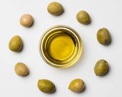 શારિરીક જ નહિ પરંતુ માનસિક હેલ્થ માટે પણ ગુણકારી છે ઓલિવ ઓઇલ, જાણો ઉપયોગથી થતાં અદભૂત ફાયદા