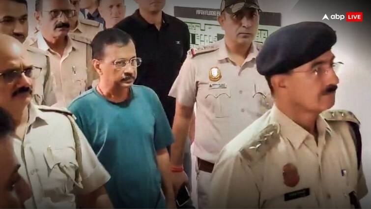 Arvind Kejriwal gets permission in Jail for medicines food and Shrimad Bahgwad Geeta Arvind Kejriwal News: अरविंद केजरीवाल को कोर्ट से मिली बड़ी राहत, जानें किस चीज के लिए लगाई थी गुहार