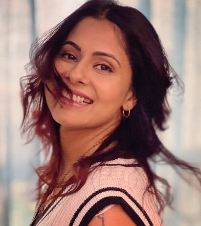 हिना खान से पहले इन अभिनेत्रियों ने झेला ब्रेस्ट कैंसर का दर्द, मौत को मात देकर अब जी रहीं खुशहाल जिंदगी हिना खान से पहले इन अभिनेत्रियों ने झेला ब्रेस्ट कैंसर का दर्द, मौत को मात देकर अब जी रहीं खुशहाल जिंदगी