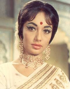 अभिनेत्री साधना के 'साधना हेयरकट' की दीवानी थी लड़किया, क्या आप जानते हैं क्यों एक्ट्रेस ने चुना था ये हेयरस्टाइल