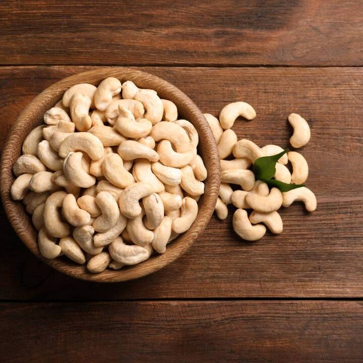 Eating cashews in summers helps maintain your energy and also keeps the skin hydrated. You can use cashews in sweets or snacks. Soak them in water for some time and then consume them.