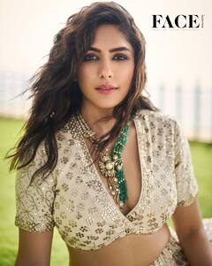 Mrunal Thakur: ప్రభాస్ 'కల్కి 2898 AD' లో రెమ్యునరేషన్ తీసుకోకుండా గెస్ట్ రోల్ లో కనిపించిన బ్యూటిఫుల్ మృణాల్!